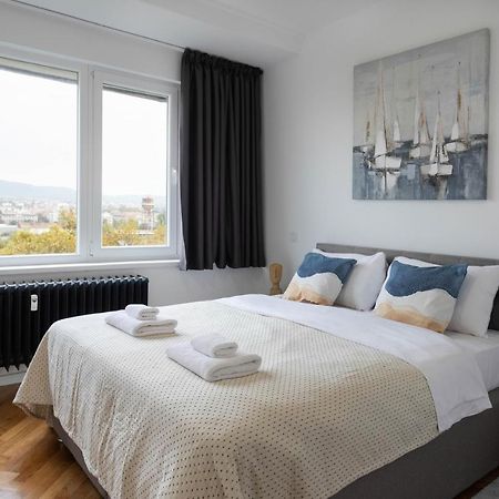Spacious 2Bdr Apartment- Skyline View Загреб Екстериор снимка