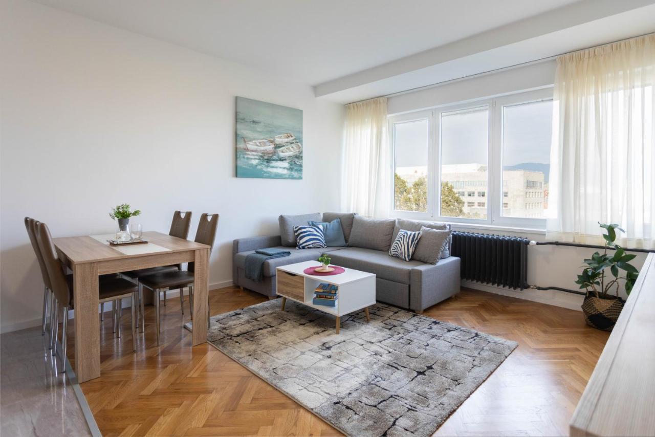 Spacious 2Bdr Apartment- Skyline View Загреб Екстериор снимка