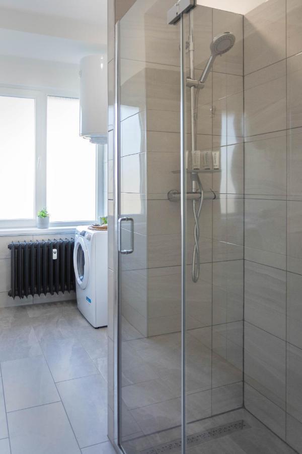Spacious 2Bdr Apartment- Skyline View Загреб Екстериор снимка