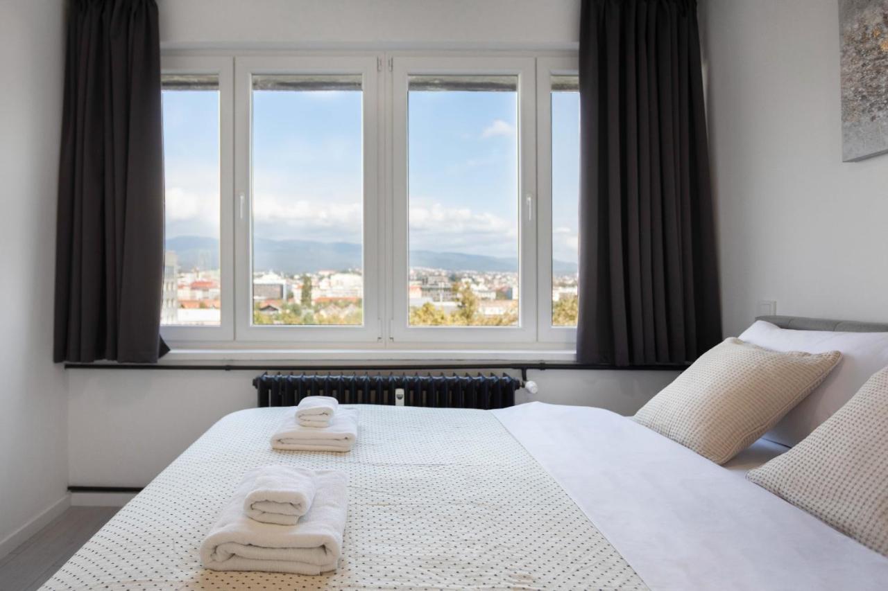 Spacious 2Bdr Apartment- Skyline View Загреб Екстериор снимка