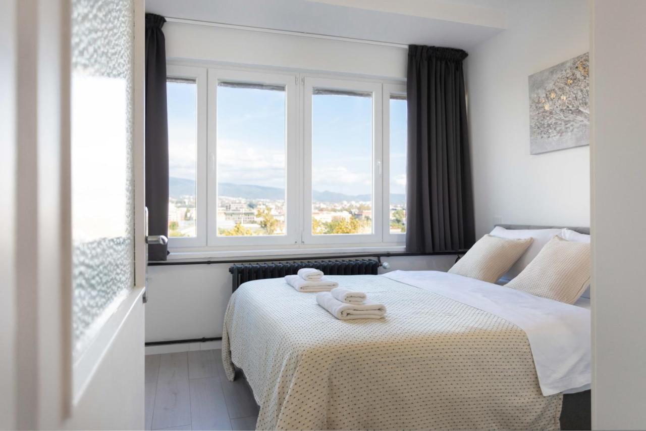 Spacious 2Bdr Apartment- Skyline View Загреб Екстериор снимка